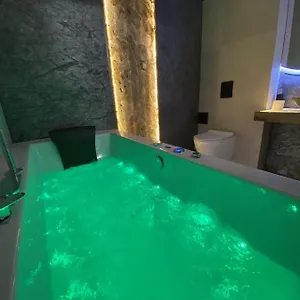 silver-shine-jacuzzi.krakowhotelspoland.com/
